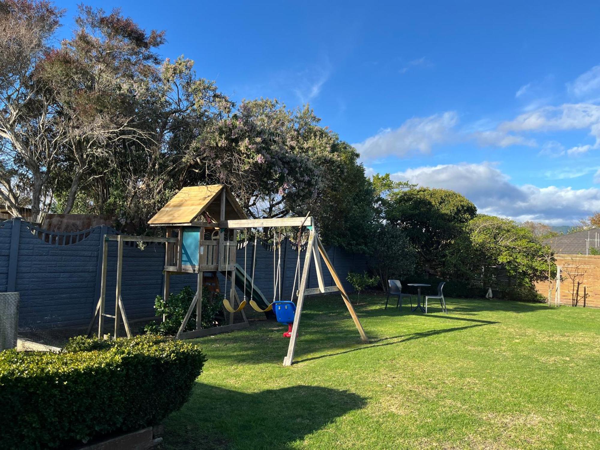 Tudor Manor Bed & Breakfast Paraparaumu Dış mekan fotoğraf