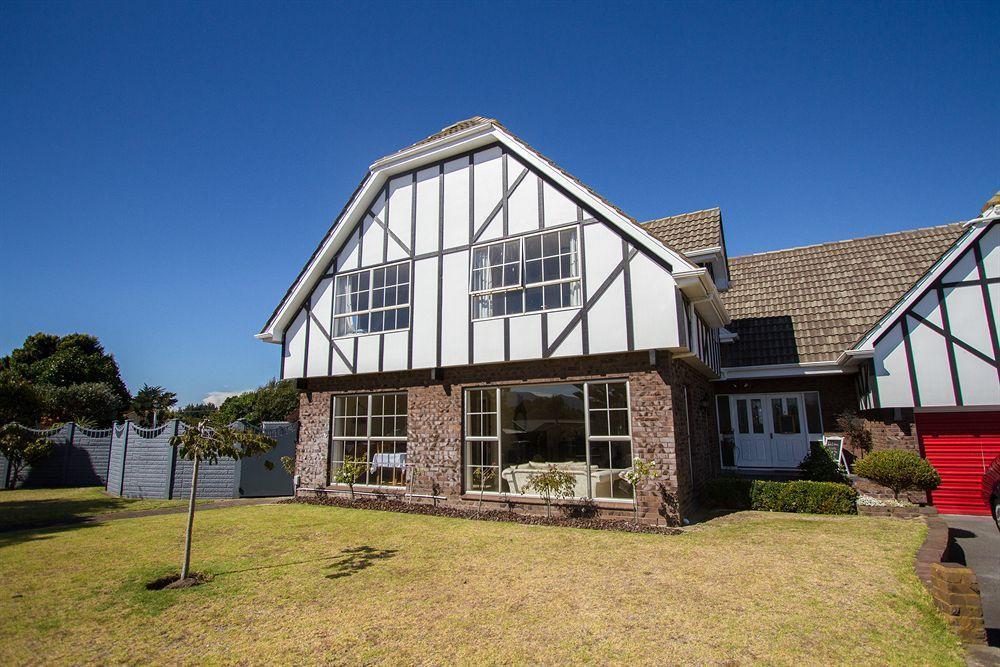 Tudor Manor Bed & Breakfast Bed & Breakfast Paraparaumu Dış mekan fotoğraf