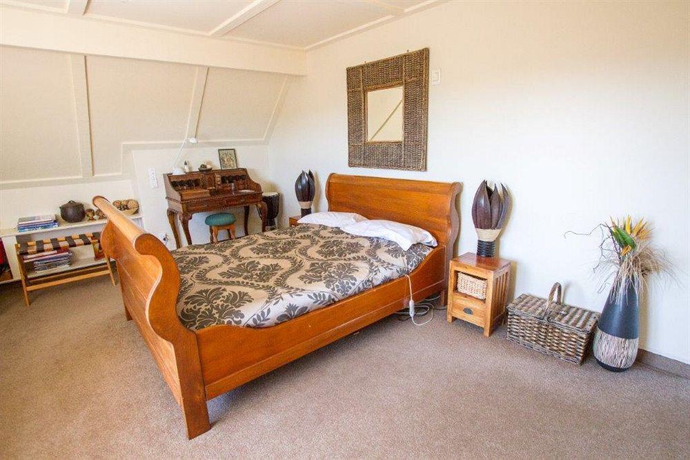 Tudor Manor Bed & Breakfast Paraparaumu Dış mekan fotoğraf