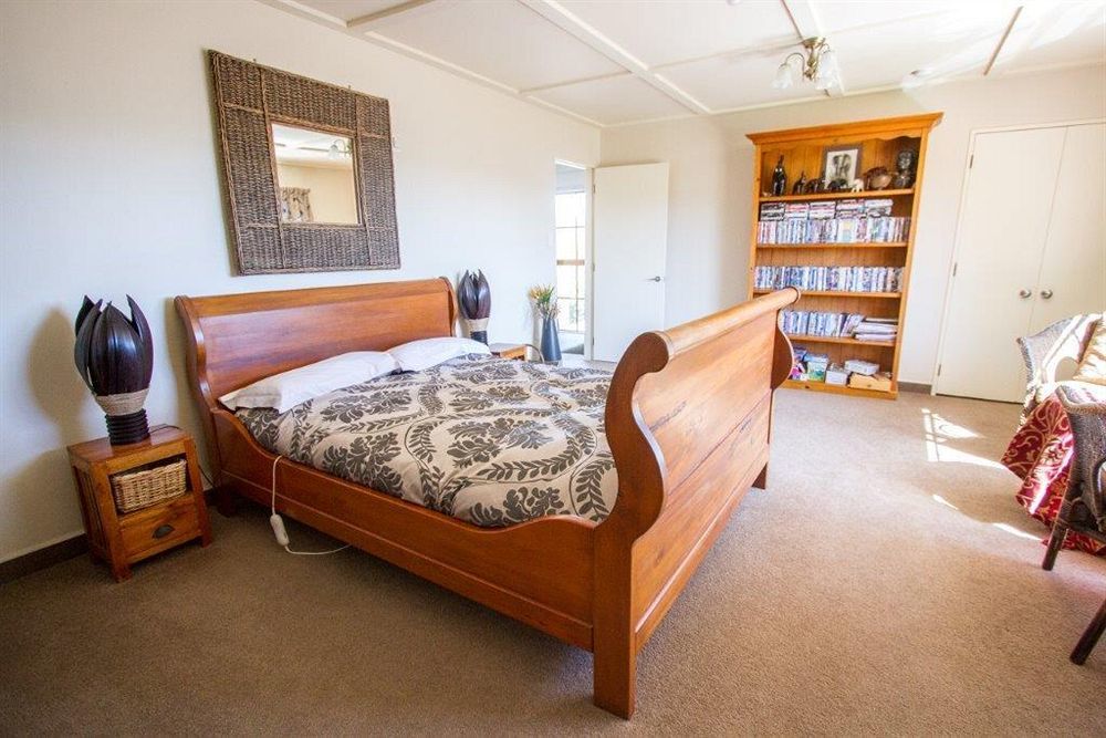 Tudor Manor Bed & Breakfast Paraparaumu Dış mekan fotoğraf
